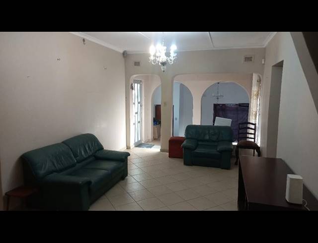 4 BEDROOM HOUSE FOR SALE IN SHALLCROSS